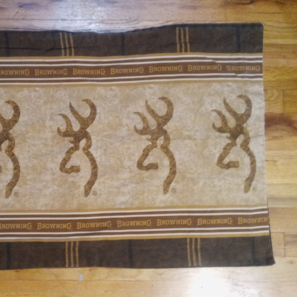 Browning Rifle Deer Hunting Lodge pillow case - Picture 3 of 7